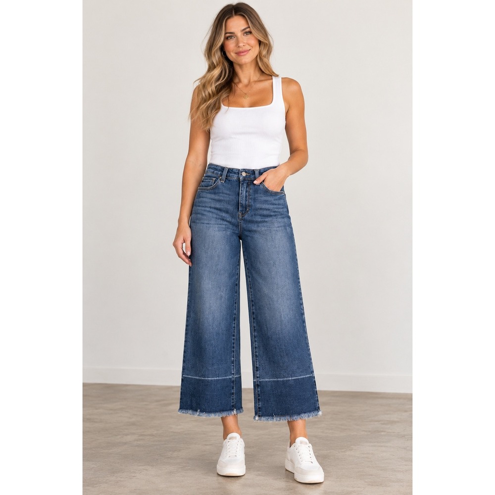 Judy Blue Wide Leg Crop Jeans Medium Wash Raw Hem Size 7/28 926-2845